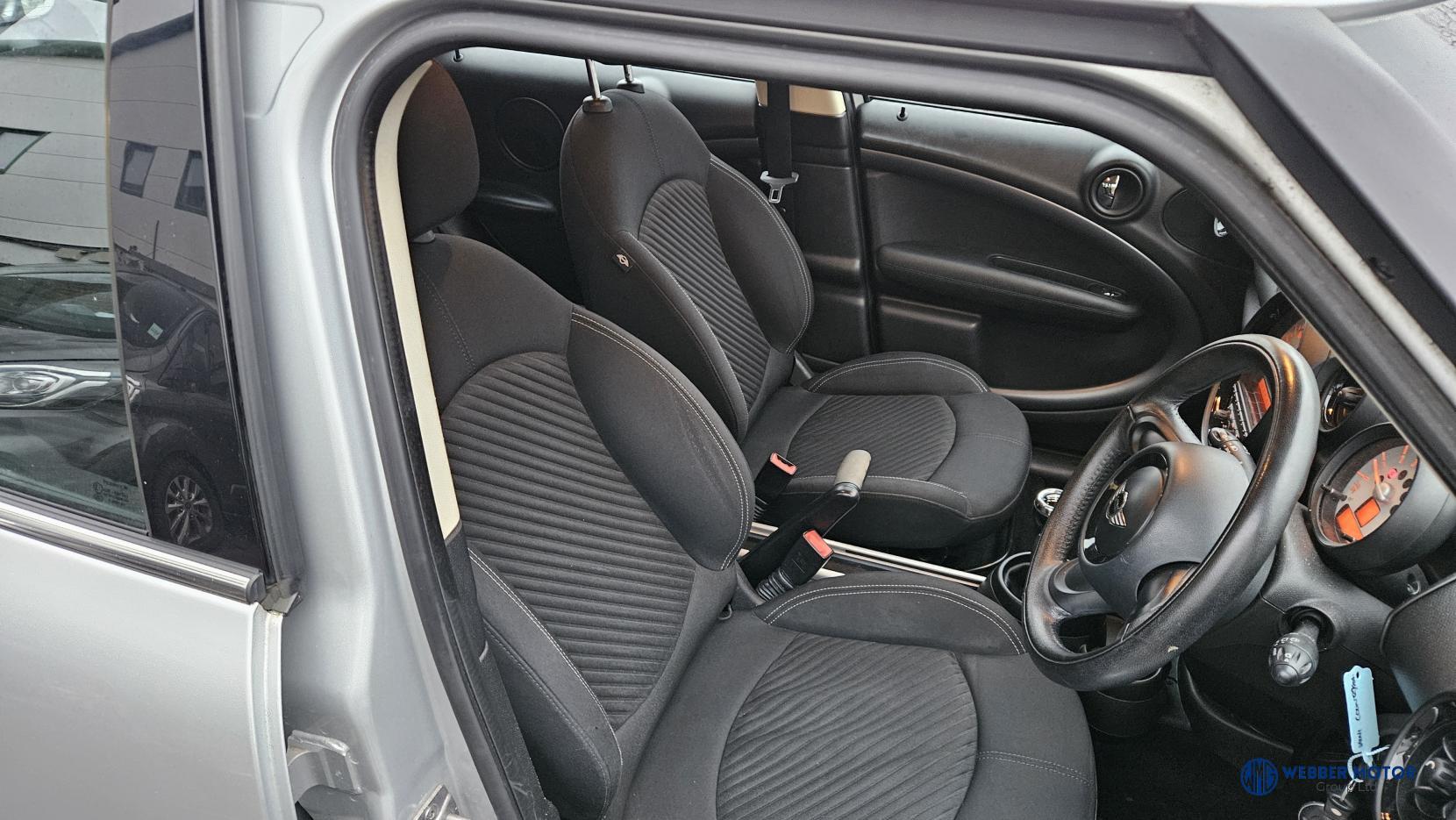 MINI Countryman 2.0 Cooper SD SUV 5dr Diesel Manual Euro 5 (s/s) (143 ps)