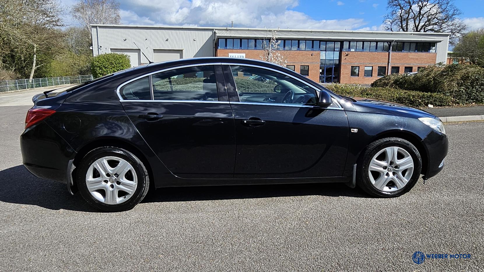 Vauxhall Insignia 2.0 CDTi ecoFLEX Exclusiv Hatchback 5dr Diesel Manual Euro 5 (130 ps)