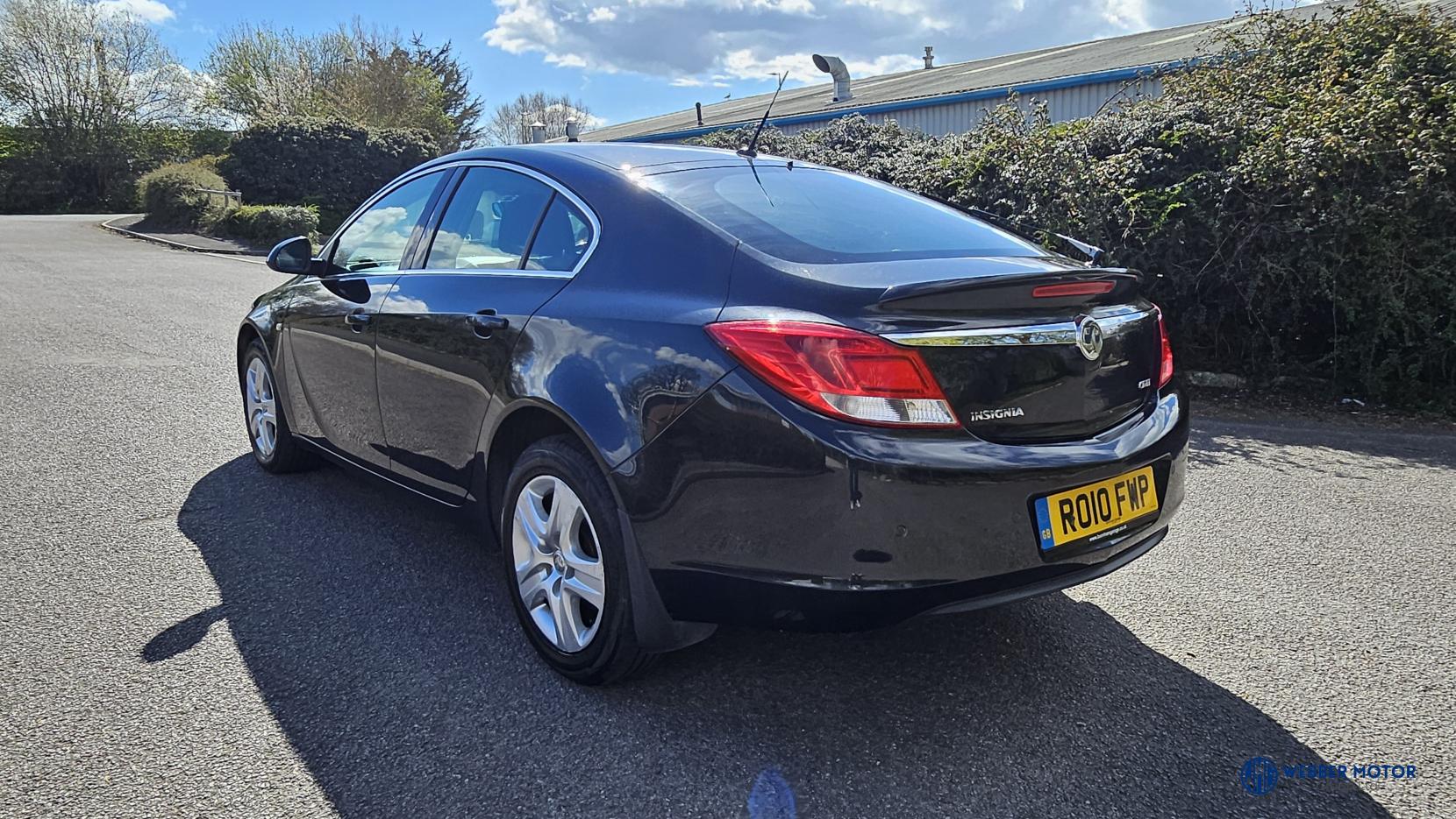Vauxhall Insignia 2.0 CDTi ecoFLEX Exclusiv Hatchback 5dr Diesel Manual Euro 5 (130 ps)