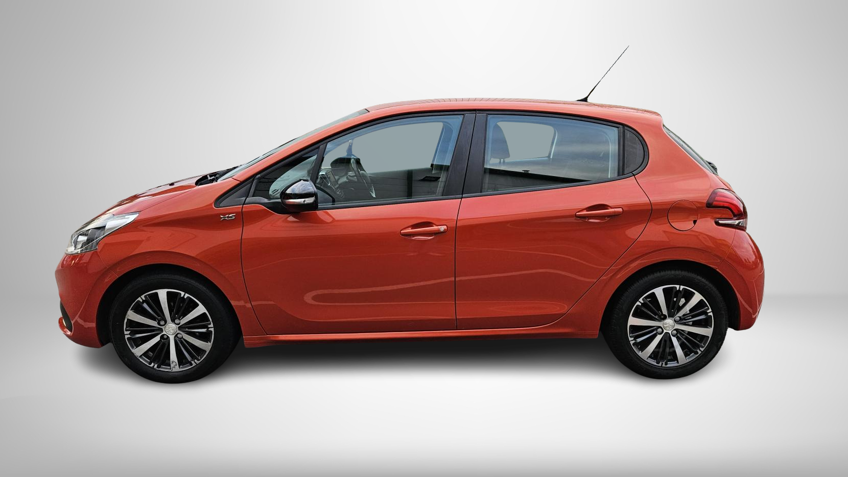 Peugeot 208 1.2 PureTech XS White Hatchback 5dr Petrol Manual Euro 6 (82 ps)