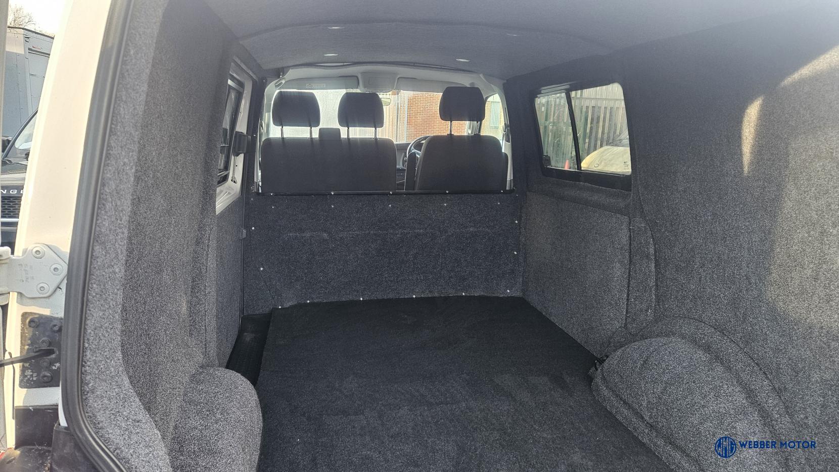 Volkswagen Transporter 2.0 TDI T28 Highline Panel Van 5dr Diesel Manual FWD SWB Euro 6 (s/s) (110 ps)