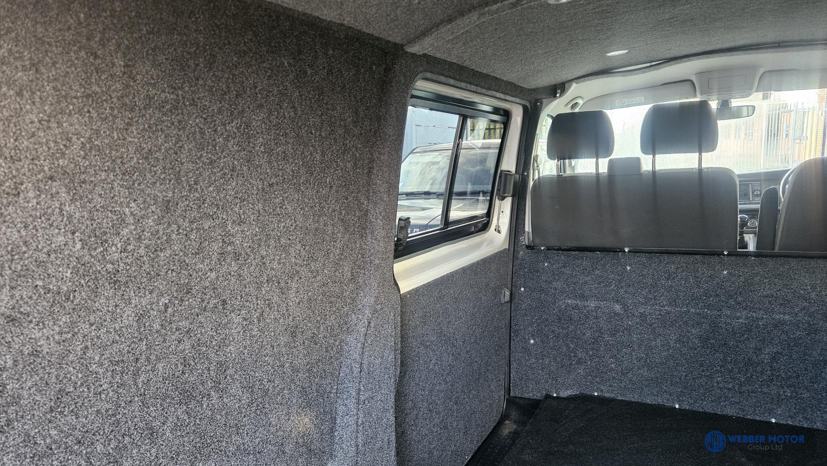 Volkswagen Transporter 2.0 TDI T28 Highline Panel Van 5dr Diesel Manual FWD SWB Euro 6 (s/s) (110 ps)