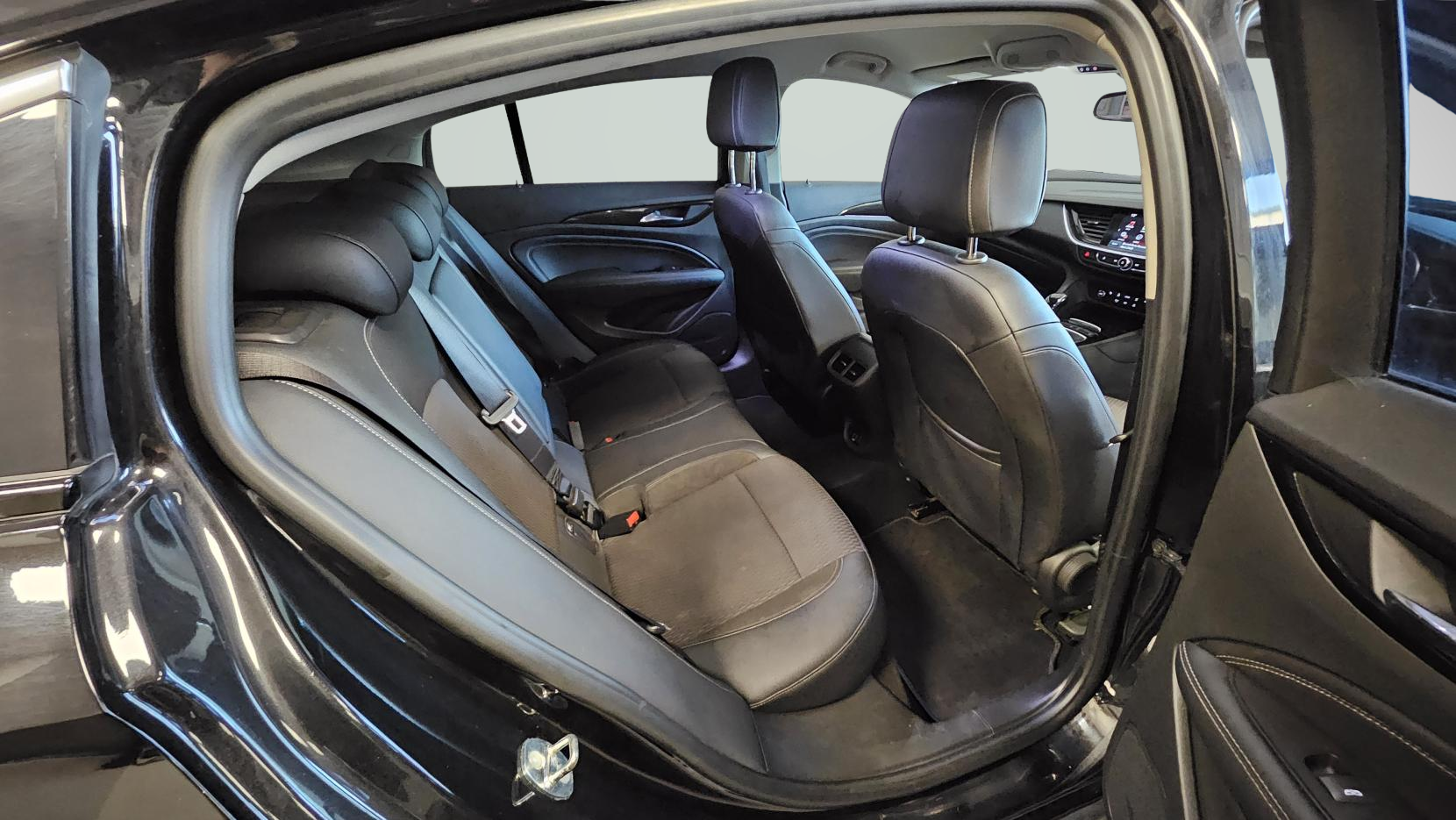 Vauxhall Insignia 2.0 Turbo D BlueInjection Tech Line Nav Grand Sport 5dr Diesel Manual Euro 6 (s/s) (170 ps)