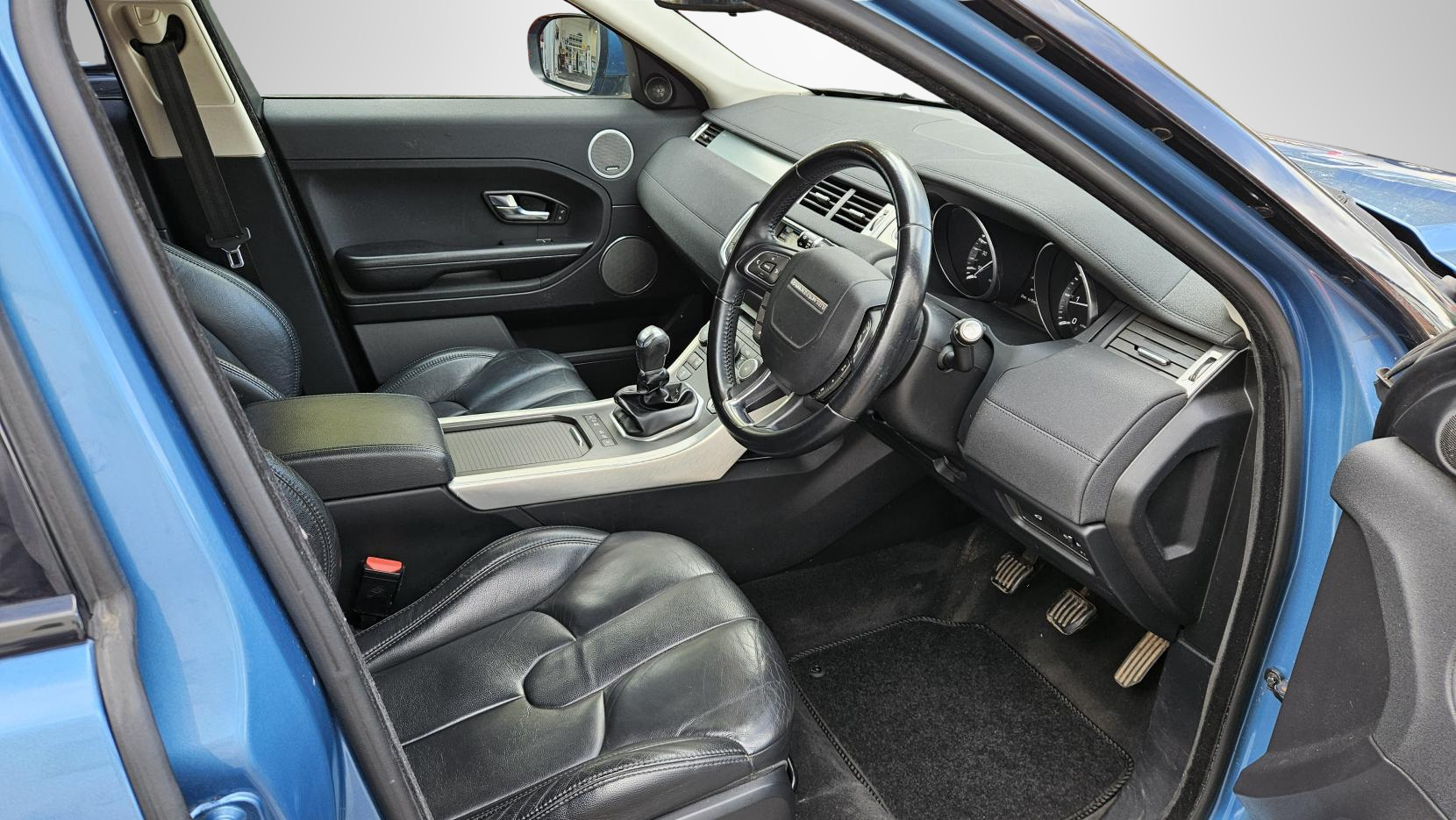 Land Rover Range Rover Evoque 2.2 SD4 Pure SUV 5dr Diesel Manual 4WD Euro 5 (s/s) (190 ps)