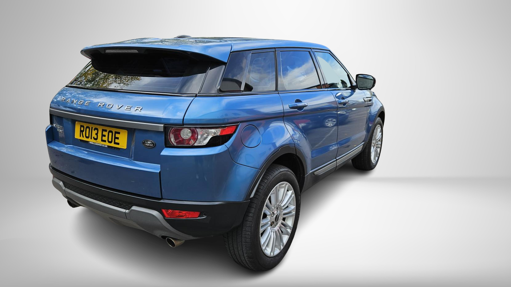Land Rover Range Rover Evoque 2.2 SD4 Pure SUV 5dr Diesel Manual 4WD Euro 5 (s/s) (190 ps)