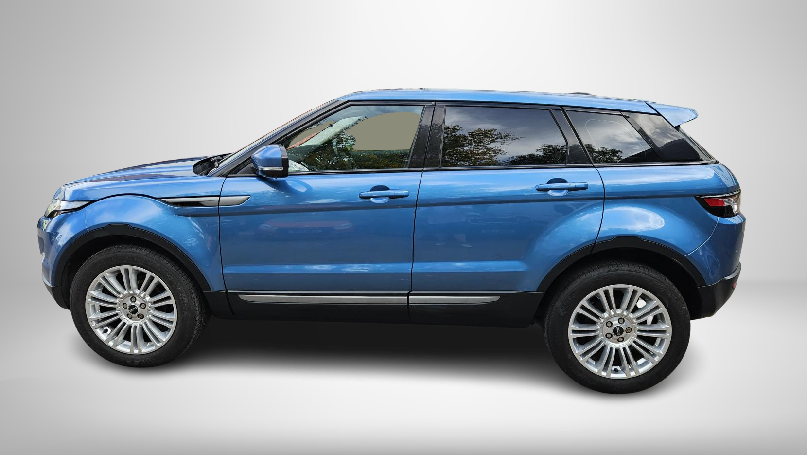 Land Rover Range Rover Evoque 2.2 SD4 Pure SUV 5dr Diesel Manual 4WD Euro 5 (s/s) (190 ps)