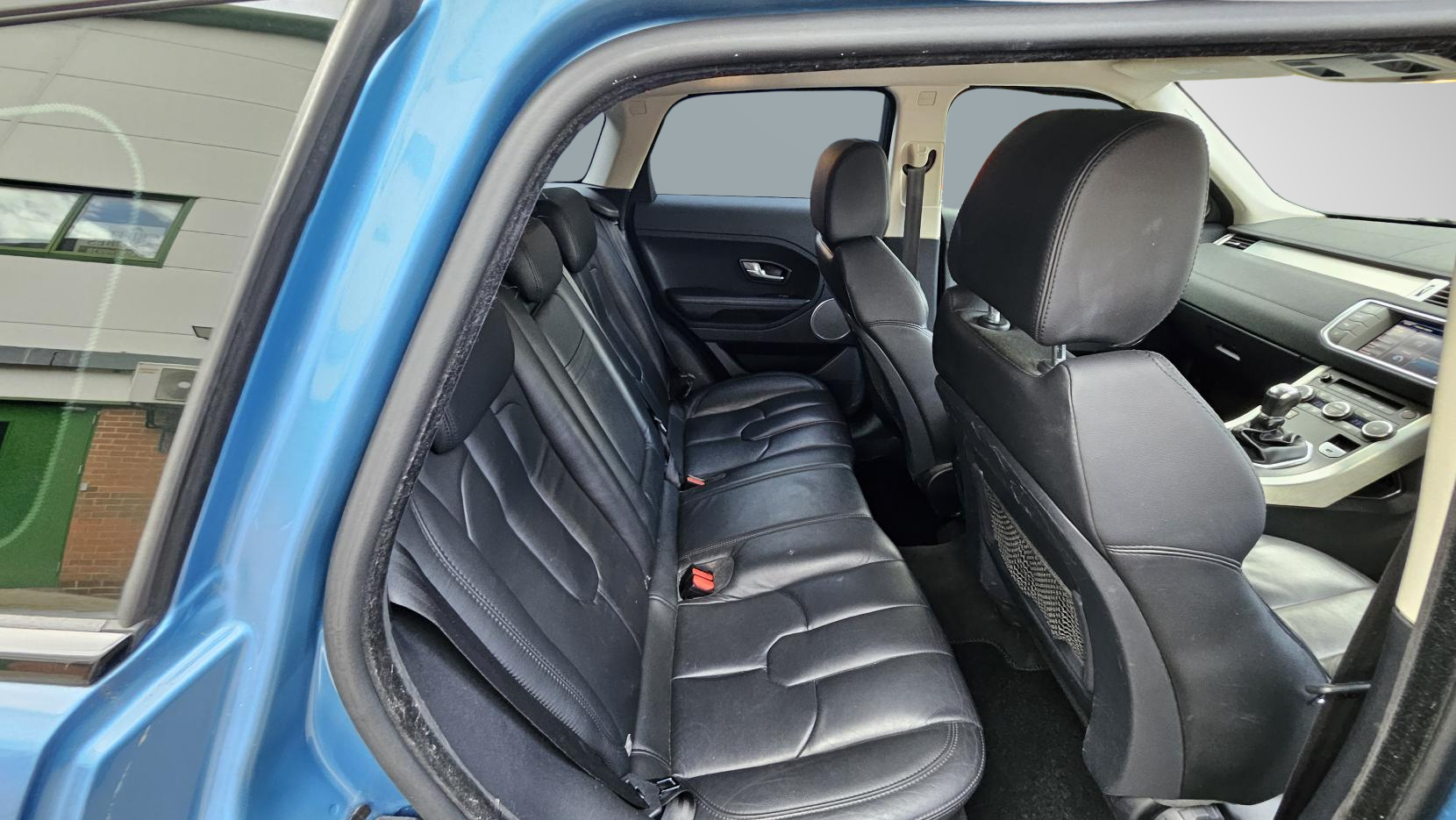 Land Rover Range Rover Evoque 2.2 SD4 Pure SUV 5dr Diesel Manual 4WD Euro 5 (s/s) (190 ps)