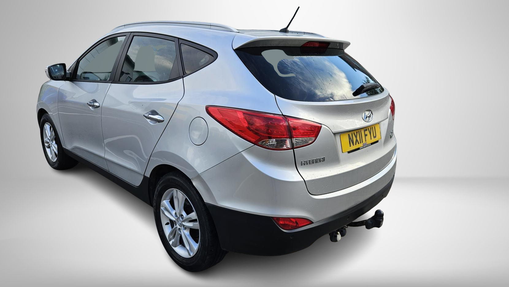 Hyundai ix35 1.7 CRDi Premium SUV 5dr Diesel Manual Euro 5 (s/s) (115 ps)