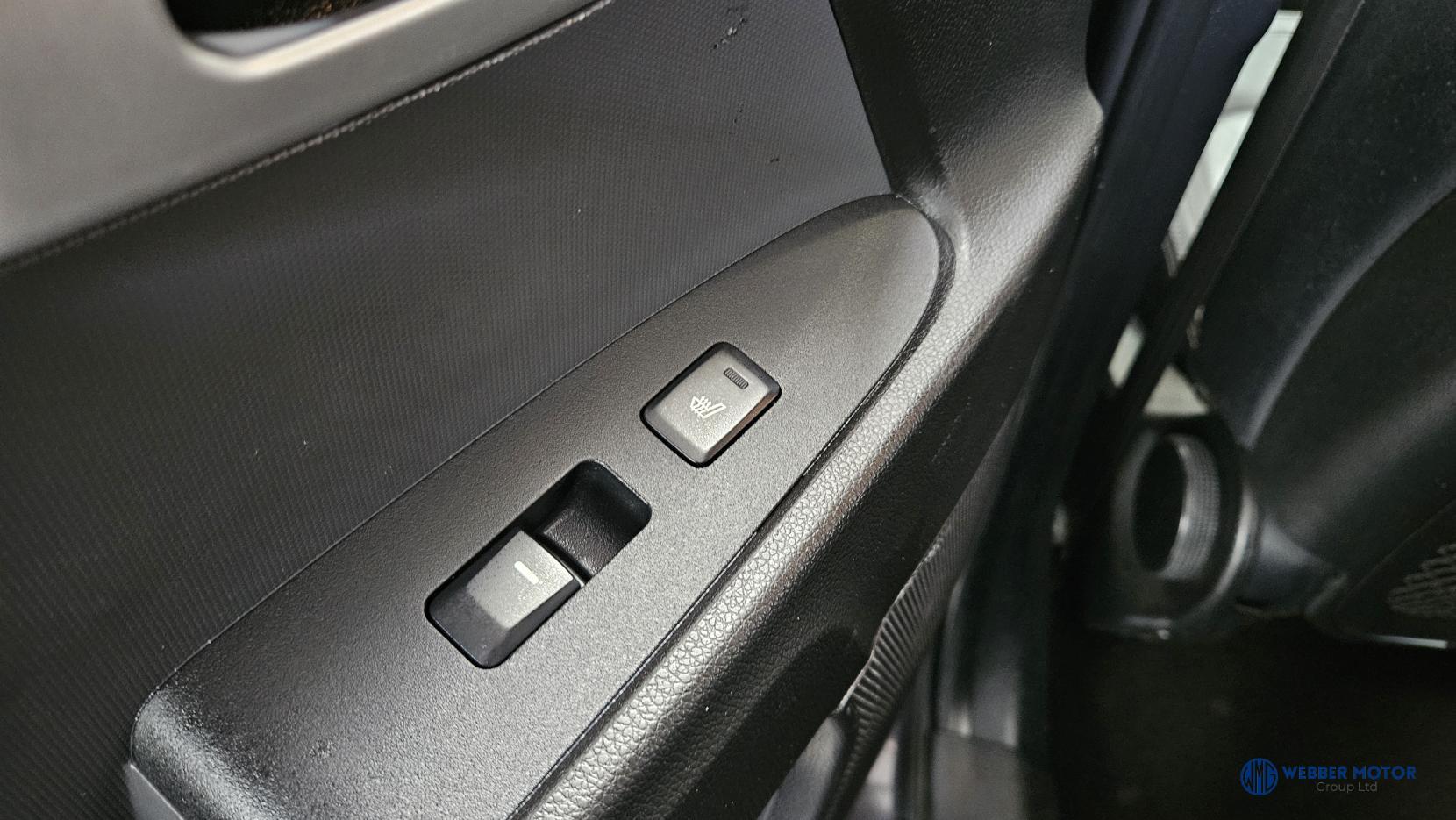 Kia Sportage 1.7 CRDi EcoDynamics 3 SUV 5dr Diesel Manual 2WD Euro 5 (s/s) (114 bhp)