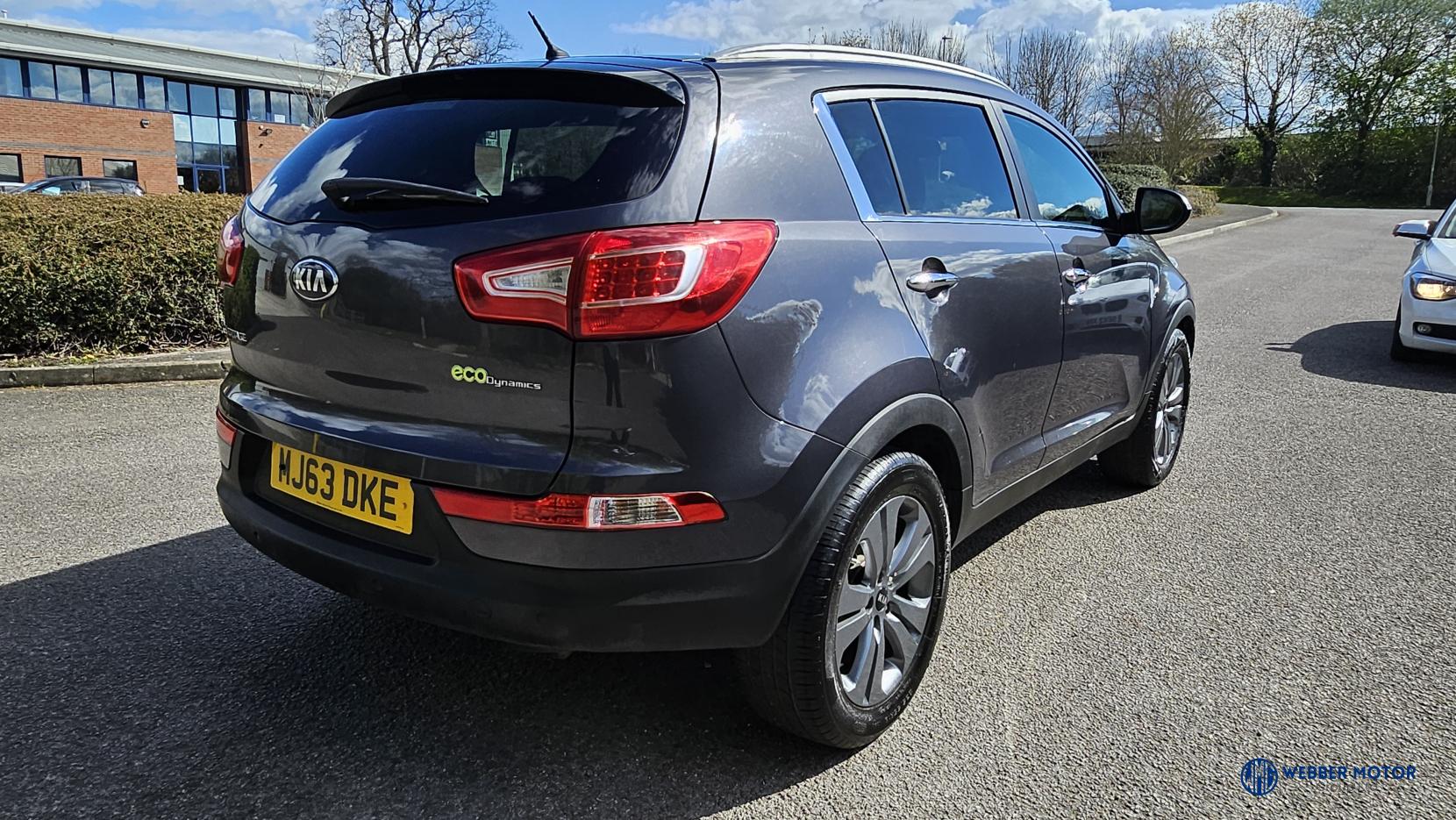 Kia Sportage 1.7 CRDi EcoDynamics 3 SUV 5dr Diesel Manual 2WD Euro 5 (s/s) (114 bhp)