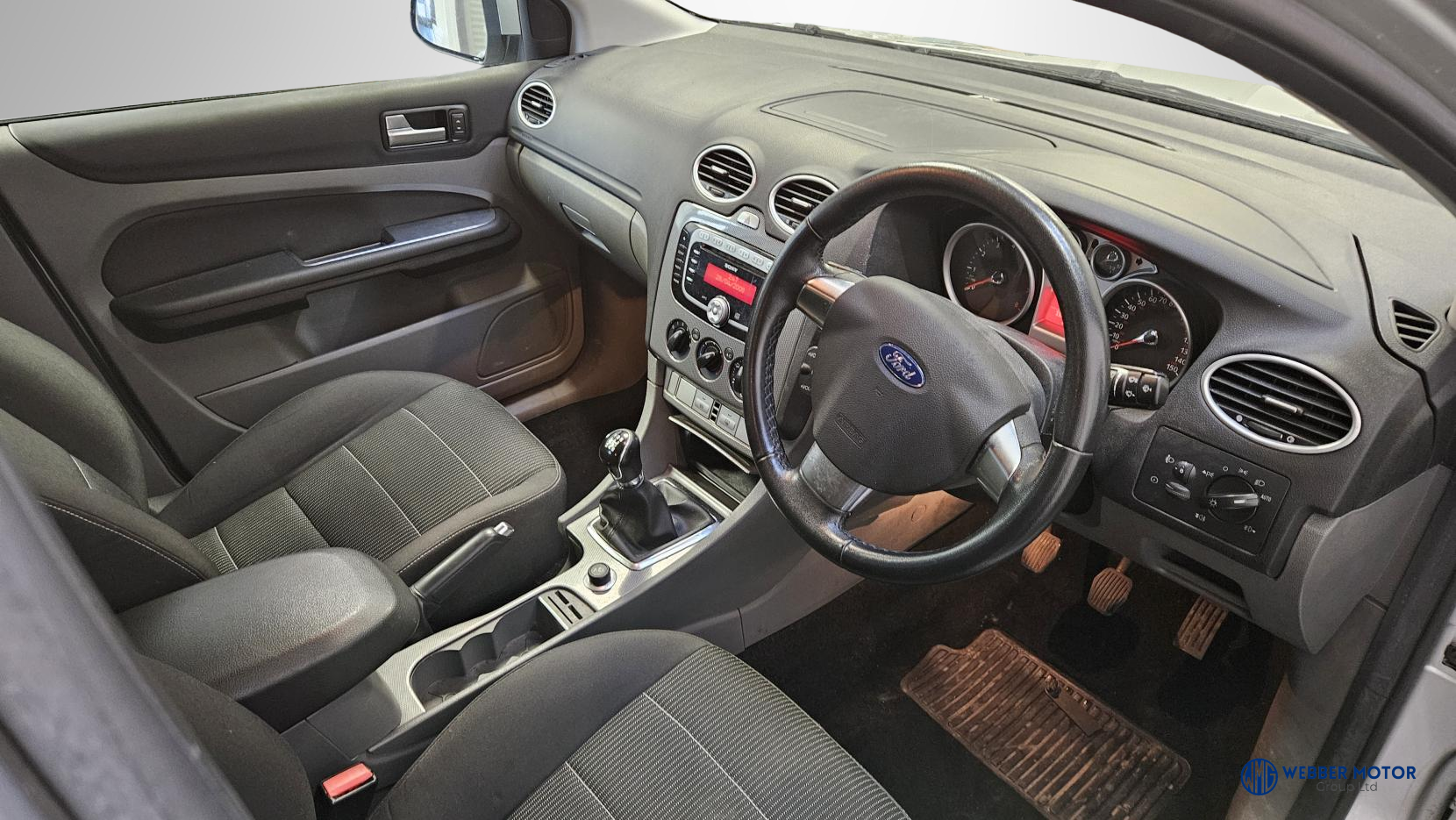 Ford Focus 2.0 Titanium Hatchback 5dr Petrol Manual (170 g/km, 143 bhp)