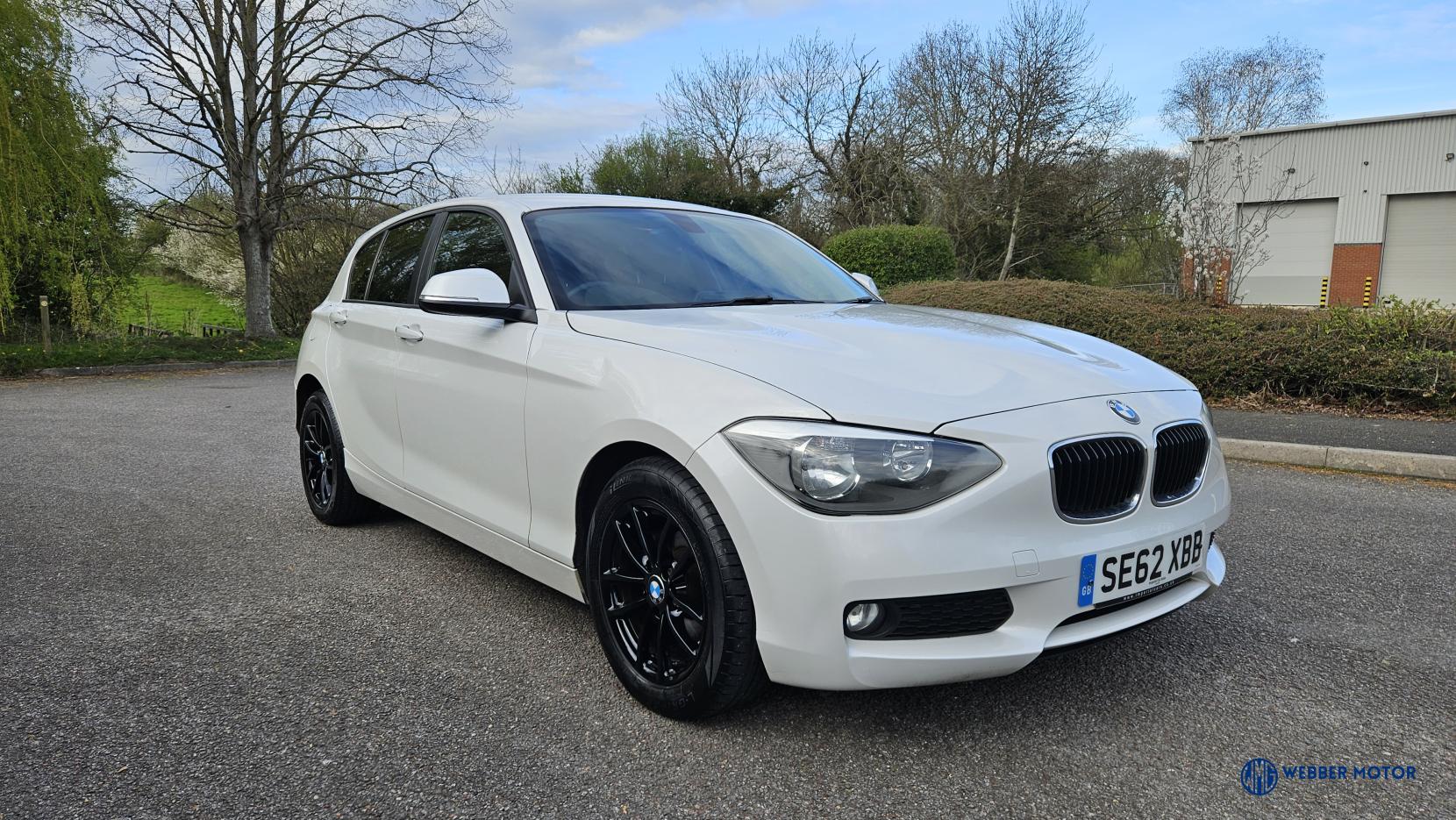 BMW 1 Series 2.0 118d SE Hatchback 5dr Diesel Manual Euro 5 (s/s) (143 ps)