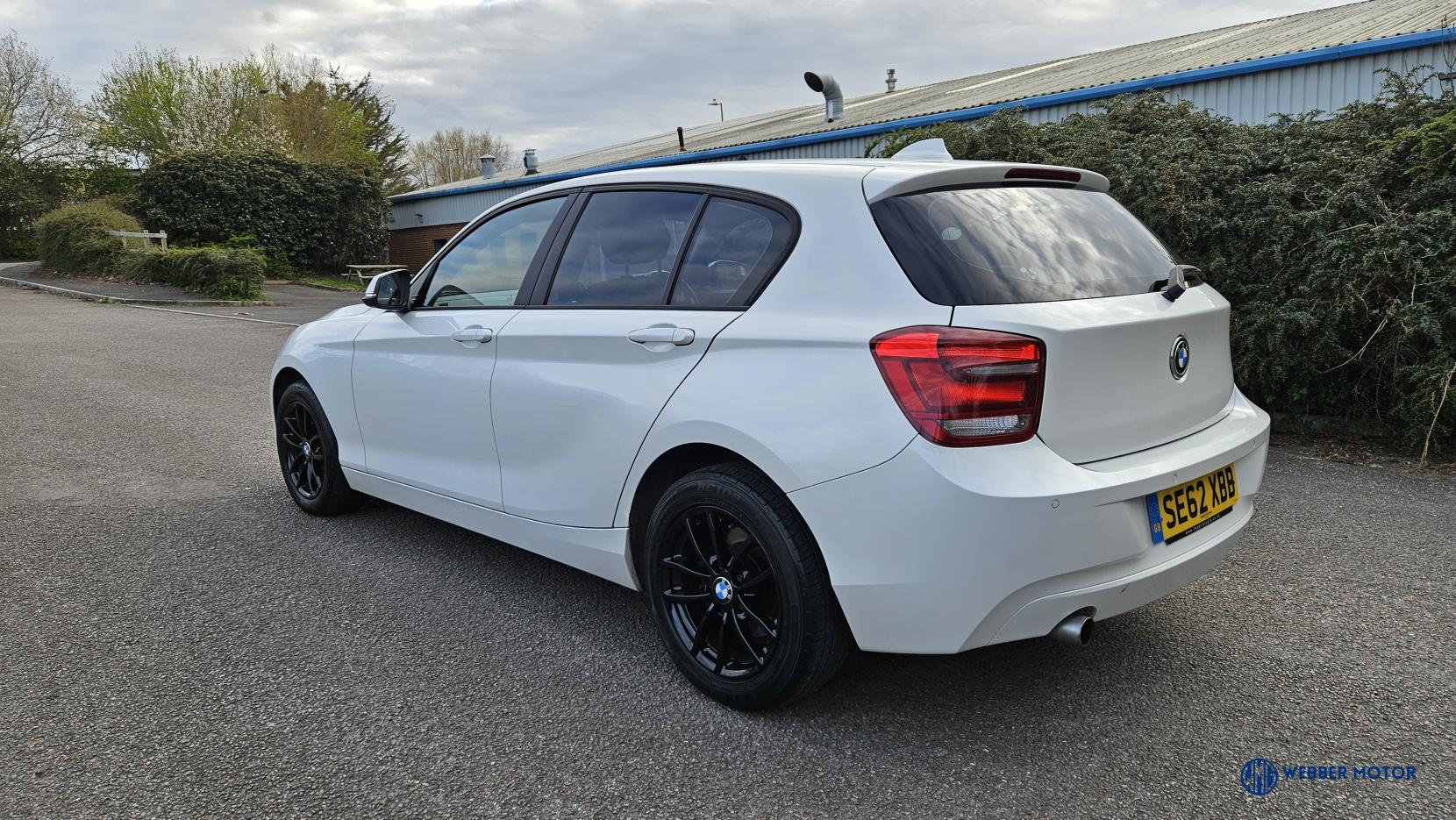 BMW 1 Series 2.0 118d SE Hatchback 5dr Diesel Manual Euro 5 (s/s) (143 ps)