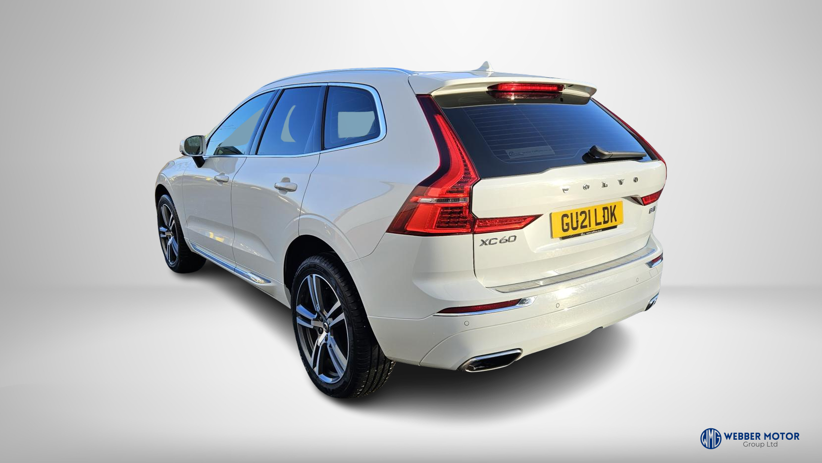 Volvo XC60 2.0 B4 MHEV Inscription Pro SUV 5dr Diesel Hybrid Auto AWD Euro 6 (s/s) (197 ps)